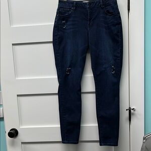 CAbi Curvy Skinny Jeans